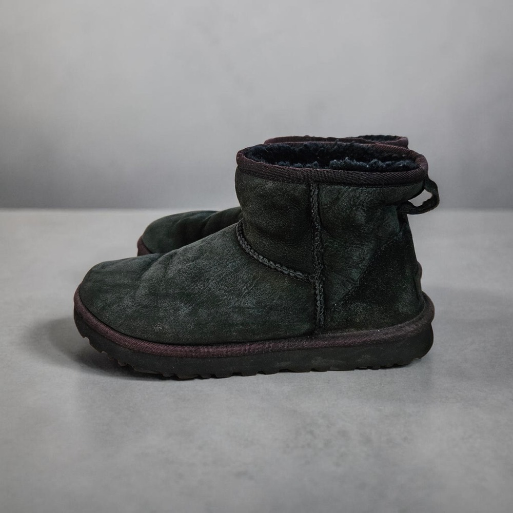 UGG Mini II Boot Women's Size US 7 Green‎ Suede Boots EU 38 1016222 Fur Sherpa